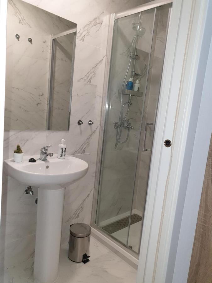Norte Oviedo Rooms Madrid Luaran gambar